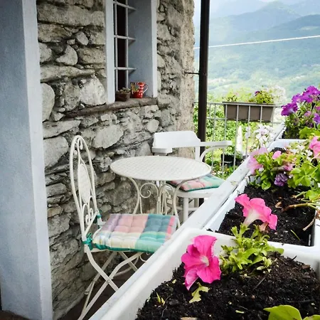 In Pietra E Legno Con Caminetto Apartman