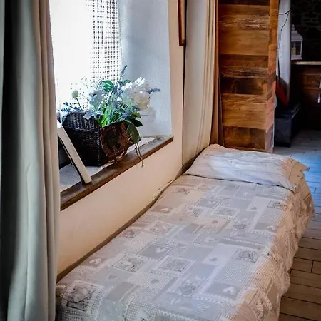 Lägenhet In Pietra E Legno Con Caminetto *