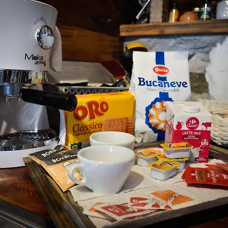 In Pietra E Legno Con Caminetto * Inverso Pinasca