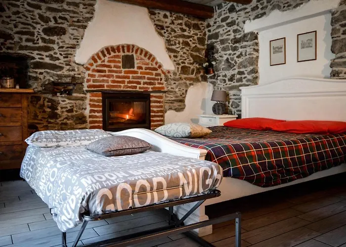 דירה In Pietra E Legno Con Caminetto *