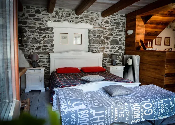 דירה In Pietra E Legno Con Caminetto *