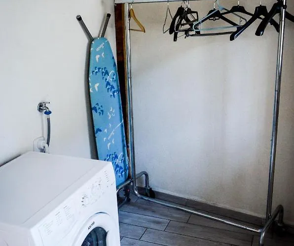 In Pietra E Legno Con Caminetto דירה *